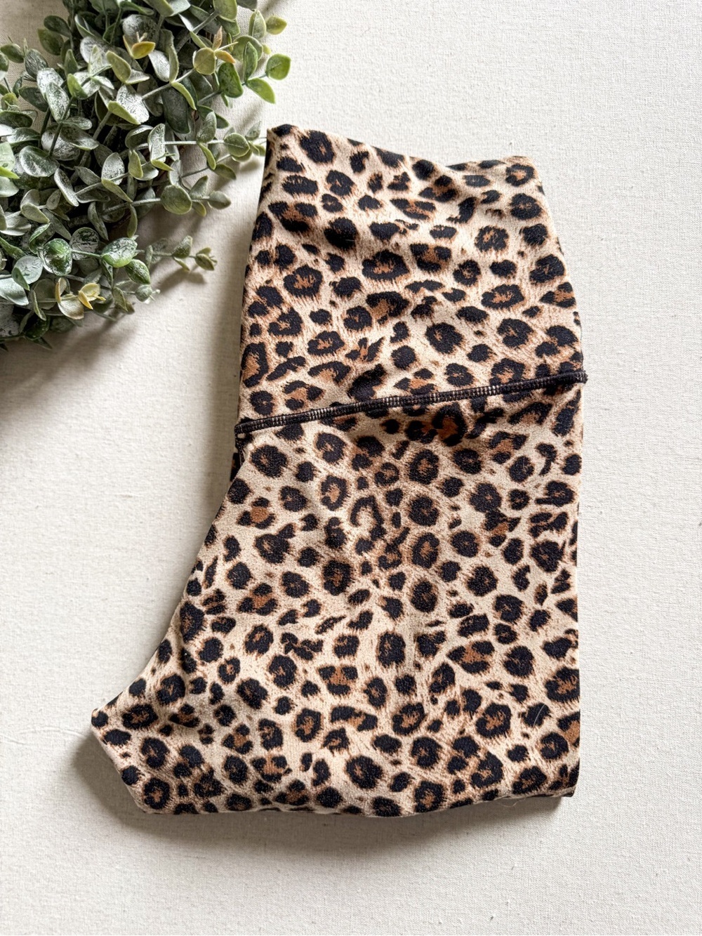 ColorfulKoala Leopard Print Brown and Tan High Rise Leggings Size S